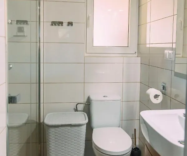 Lesna Przystan Nyaraló *